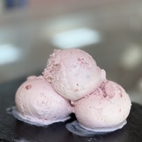 Мороженое твердое с наполнителем вишня и черешня